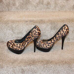 Bamboo Leopard Print Platform Pumps Size 8 Stiletto High Heels 5”